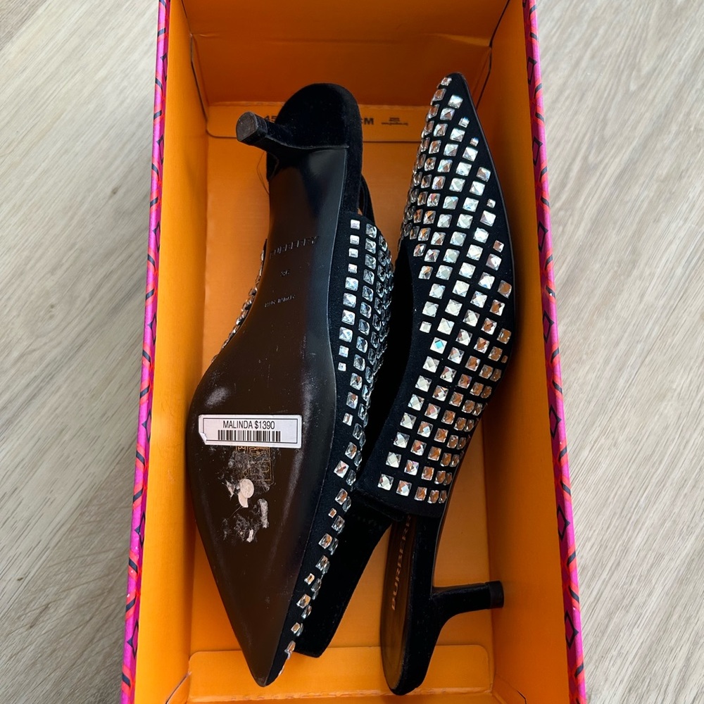 BRAND NEW BURBERRY CRYSTAL PUMPS